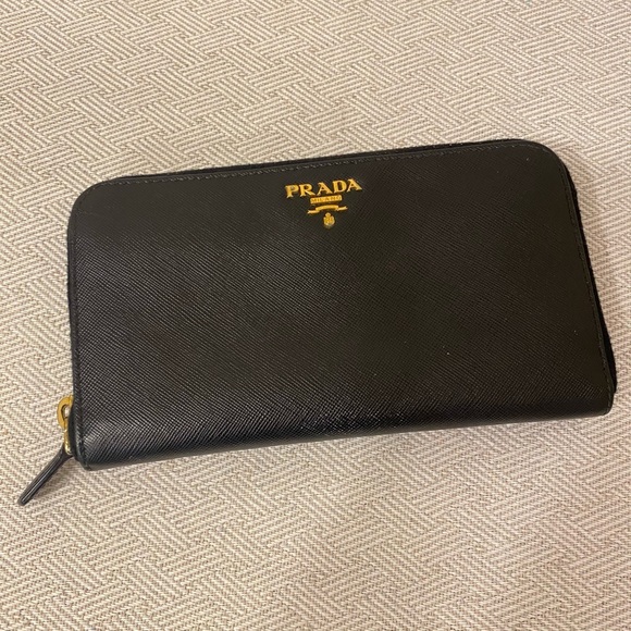 Prada Large Saffiano Zippered Wallet - Picture 1 of 13
